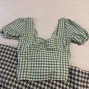 Gingham Puff Sleeve Crop Top